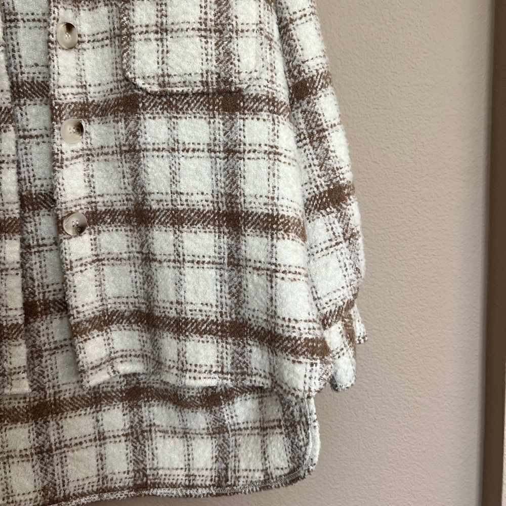 Oversized Beige Plaid Shacket - Picture 4 of 5